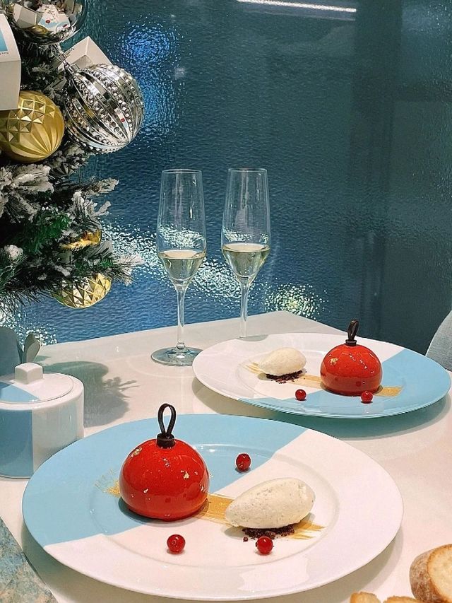 Exploring Tiffany Blue Box Cafe so therapeutic🌟♥️🌹