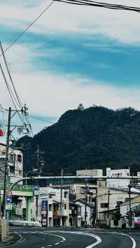 最潮既係呢個戴住墨鏡嘅大佛啦,佢真係戴住墨鏡呀...