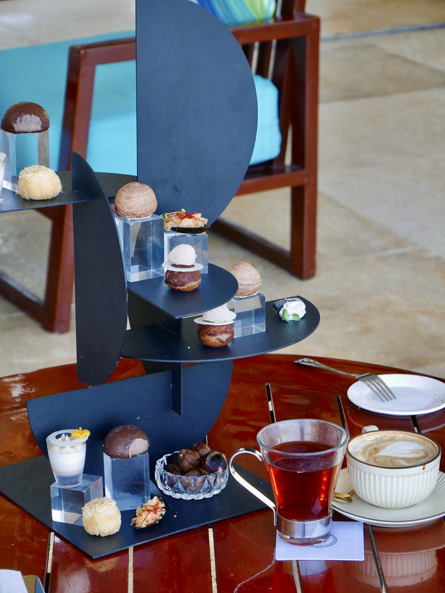 三亞這家……下午茶和餐廳有點意思。
