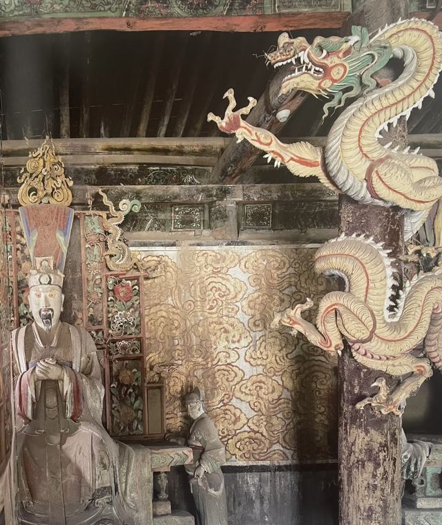 《汾陽太符觀彩塑》仙女下凡該是這般模樣 汾陽不止有名酒，不止有杏花，古代道觀中還藏着國色天香，花。