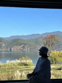 11月的瀘沽湖美如仙境，我想住在這裡不回家了