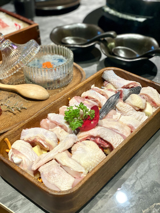 皇庭廣場美食之--雲南火鍋