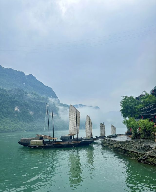 陝南一個人也沒有！彷彿在海邊絕美島嶼露營地