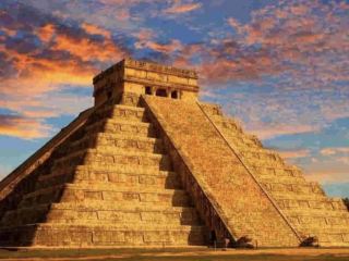 Chichen Itza, the last glory of the Mayan civilization!