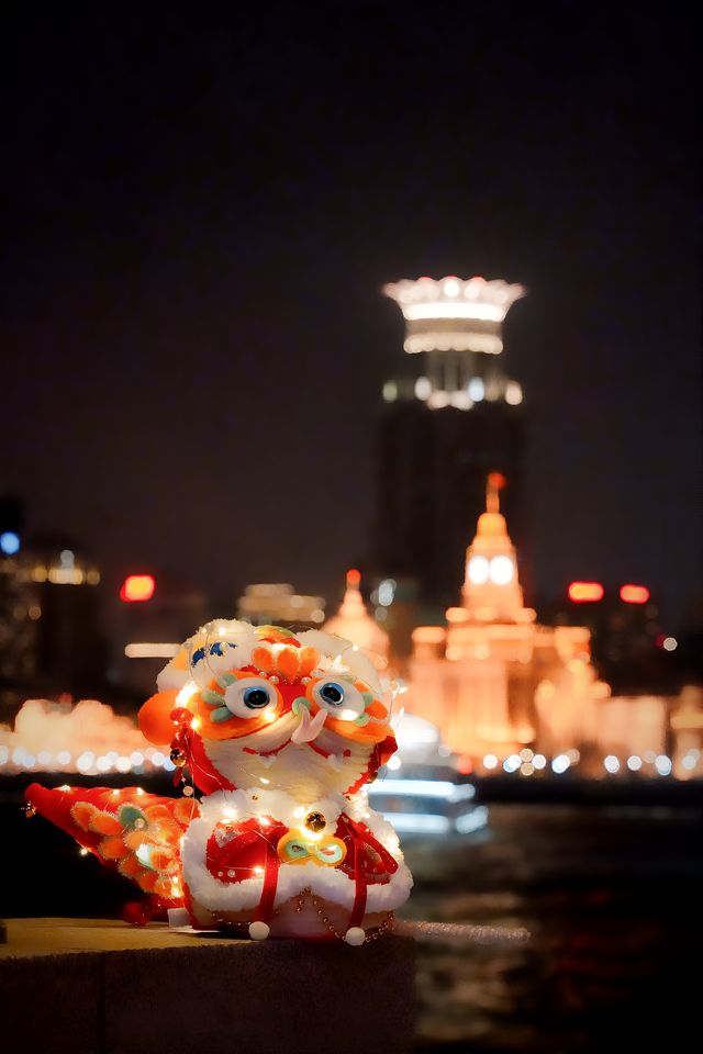 昨夜的北外灘，無人且愜意