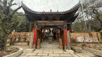 龍潭古寺：年初二登高祈福