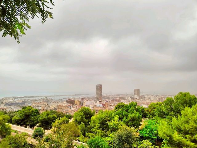 Views of Alicante from Santa Bárbara Castle: A Cloudy Summer Day 🌥️🏰