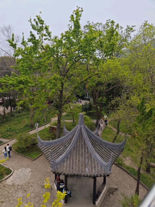 Huishan Ancient Town – Scenic & Historic