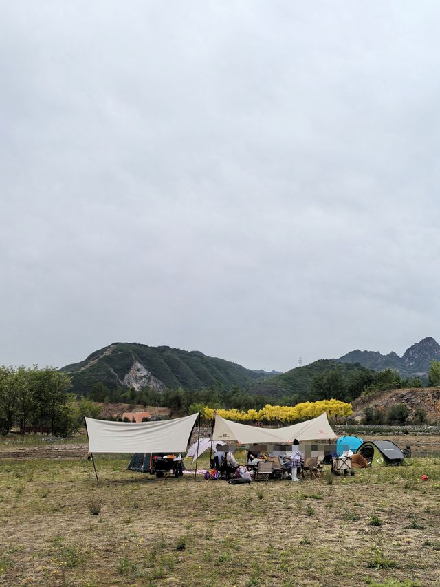 帶娃吹吹礦野的風｜螢光晚會露營