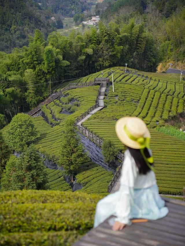 避暑仙山貢水，尋味浪漫宣恩！