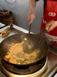 煙火氣王者！現炒肥腸配三碗飯先係江油正確打開方式
