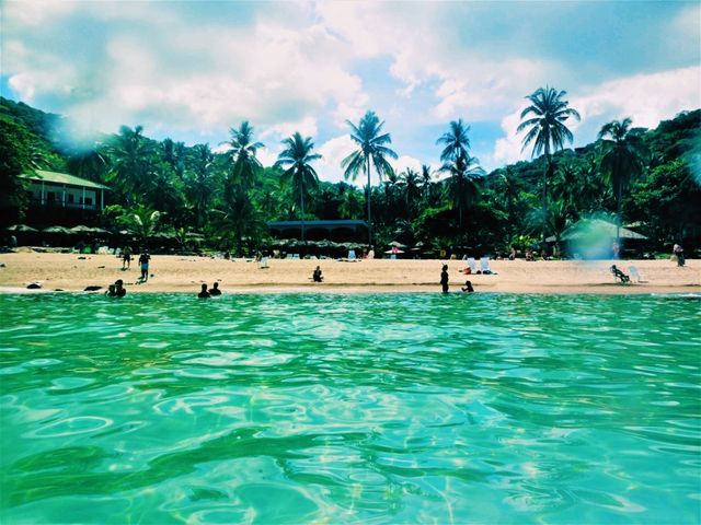 Ao Leuk Bay: Koh Tao's Enchanting Turquoise Sanctuary