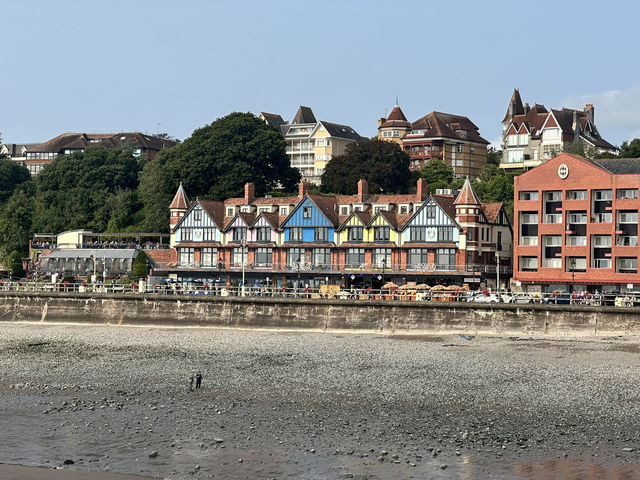 Penarth - Tranquil Victorian Seaside Charm Just Minutes From Cardiff 