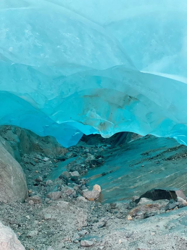 阿勒奇冰川喺消融之前遇見冰雪奇蹟
