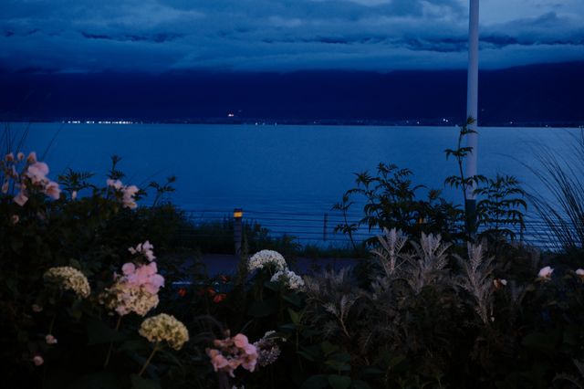 住進大理嘅浪漫詩行裡，係同洱海共眠，係枕住花園海景入夢