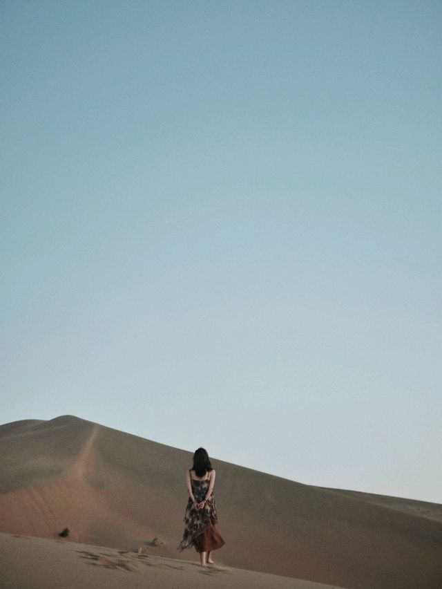 🏜️ Dunhuang: Where Desert Dreams Come Alive! 🌅