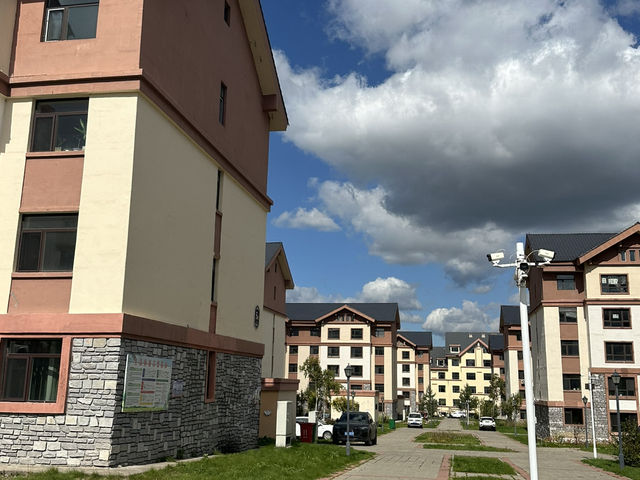 長白山紅石峯生態風景區紅楓染紅了峯頂