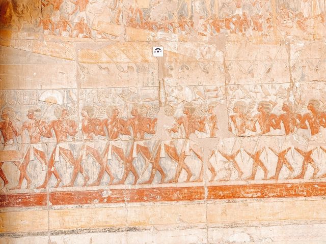探秘3500年前埃及神廟,依懸崖而建,至今保存完好 探秘3500年前埃及神廟,依懸崖而建,至今保存完好