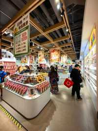 🛍️ Review: The Vibrant Artery of Shanghai - Nanjing Road