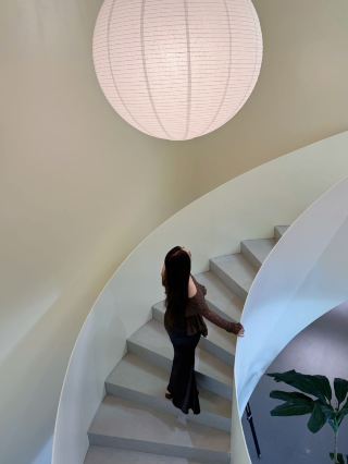 Booked a super cool photo-worthy guesthouse at Lushan West Sea～