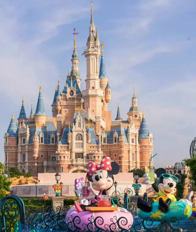 Ahhh! The latest experiences at Shanghai Disneyland are here!