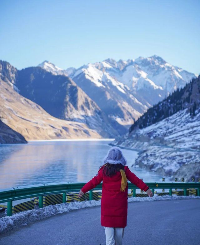 【震撼!新疆最美高原明珠——昭蘇玉湖,藏在天山深處的童話 【震撼!新疆最美高原明珠——昭蘇玉湖,藏在天山深處的童話