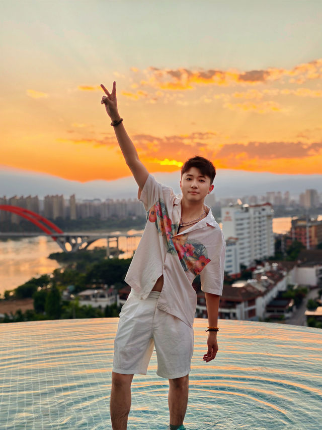 版納絕美懸崖酒店!我睡在雲端看湄公河夕陽 版納絕美懸崖酒店!我睡在雲端看湄公河夕陽