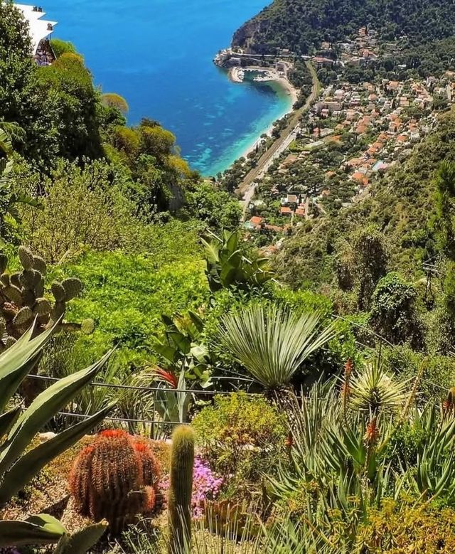 超美法國蔚藍海岸的中世紀懸崖小鎮老鷹巢村埃茲全攻略 超美法國蔚藍海岸的中世紀懸崖小鎮老鷹巢村埃茲全攻略