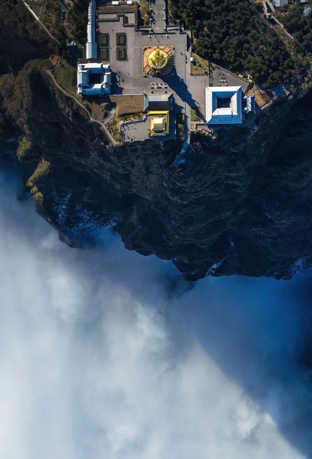 登峨眉山遇仙境，歸雲水居享私湯：把治癒藏進山川與暖湯裡