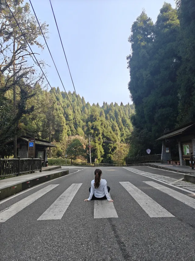 邛崍天台山徒步看瀑布 邛崍天台山徒步看瀑布