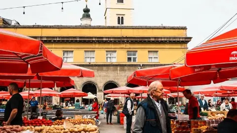 Dạo bước trong sắc xanh Croatia — traveler post in Split
