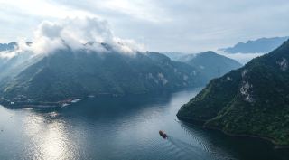 Absolutely stunning! This 5A-level hidden gem in Hubei, Qingjiang River, is breathtaking