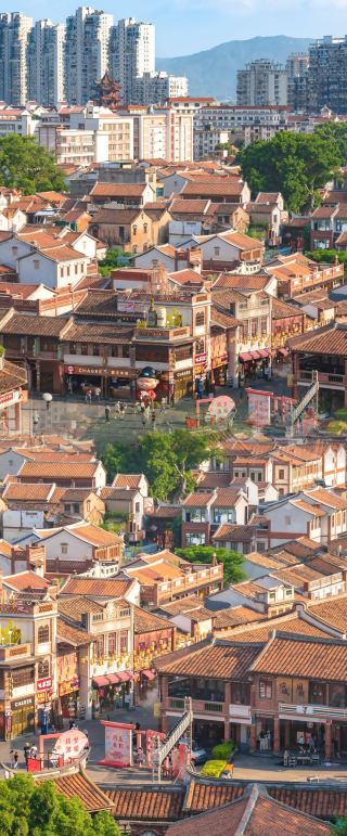 Compared to Quanzhou, I prefer this less crowded yet exquisite Southern Fujian ancient city.