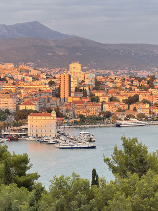 Europe multi-city tour for friends, incredible value from 4k per person