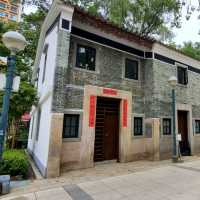 Historic buildings in Tak Wah Park