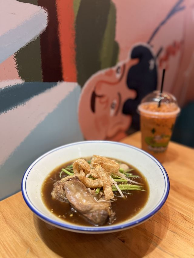 抵食泰式船麵
