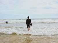 รับลมชมพระอาทิตย์ตก หาดแม่รำพึง จ.ระยอง