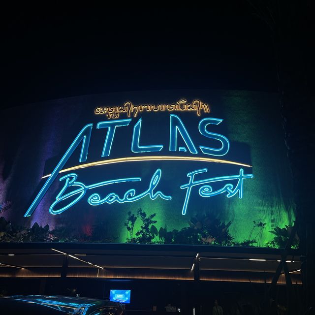 Nightlife in Atlas