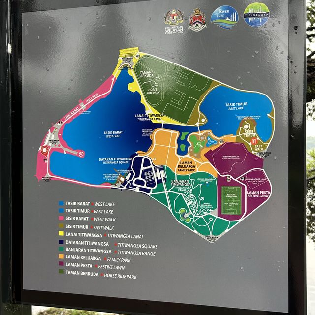 漫步湖景公園