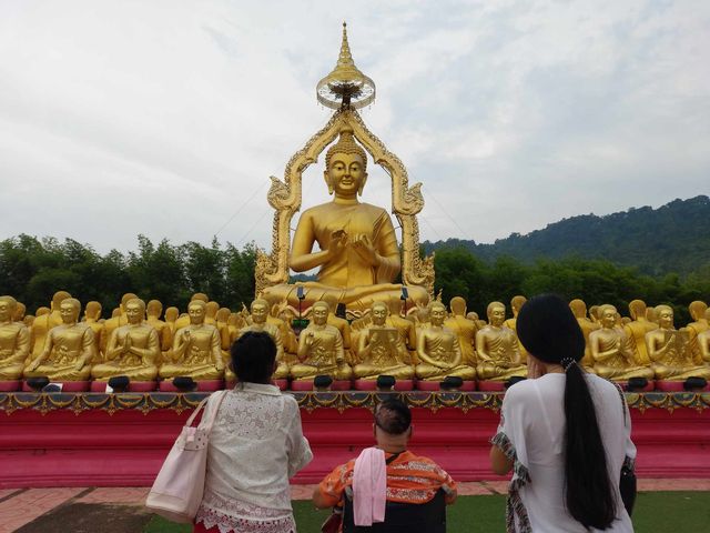 พระพุทธรูป 1,250 องค์ หนึ่งเดียวในโลก 