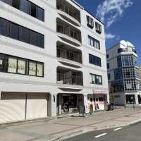 ボリュームすごすぎ！アツアツさくさくが美味しいから揚げ専門店からっと！明石市西新町駅前