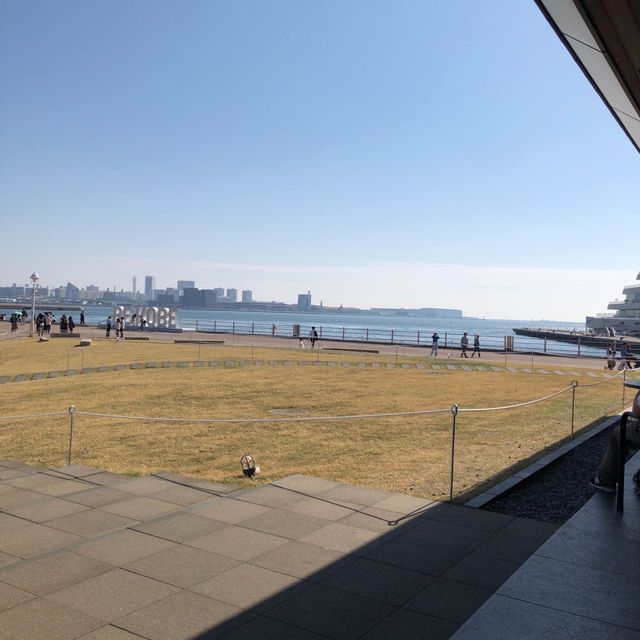 【神戸メリケンパーク】海の見えるスタバ♪