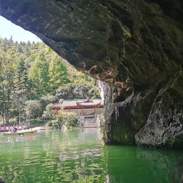 🌋🕳️ 崆峒巖風景區～神秘的溶洞🏞️🌪️