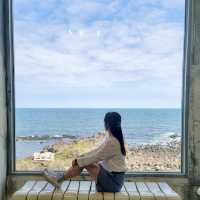 힙한 실내와 반전되는 오션뷰 애월카페 레이지펌프🏝