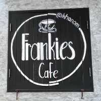 Frankies Cafe at Khanom Beach, 