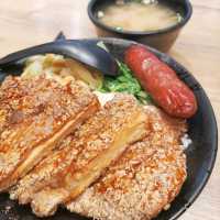 超吉飯桶 好吃的丼飯分享