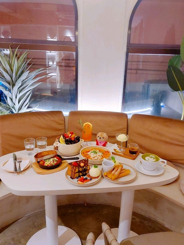太子｜2 Soon Cafe｜晝夜不同感覺的咖啡店