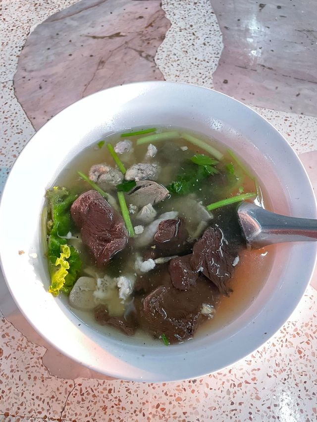 เฮียเล็กต้มเลือดหมู