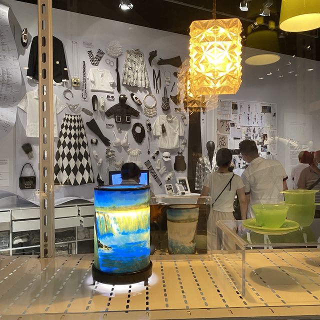 「無中生有」香港流行文化展覧