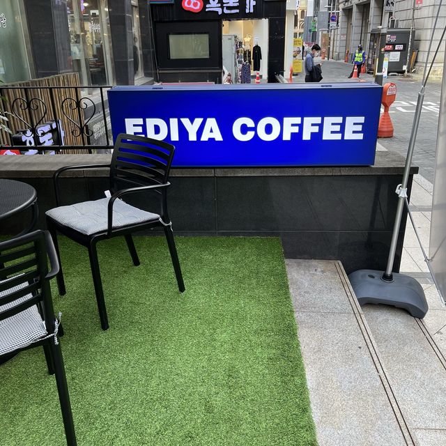 【韓国ソウル・明洞】飲みやすくてサイズが大きいコーヒー「EDIYA COFFEE 明洞中央店」